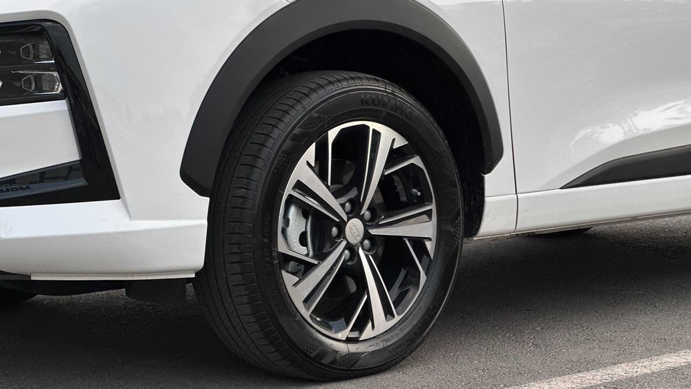 JAC JS6 1kunda 0 prabeg 3 yil kafolat