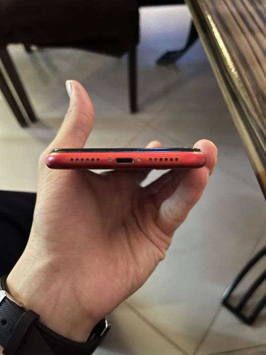 Iphone XR красный