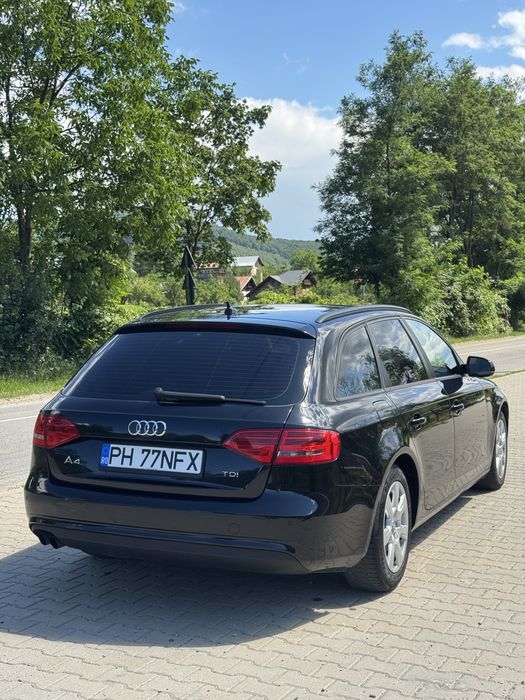 AUDI A4 0 — imagine 4