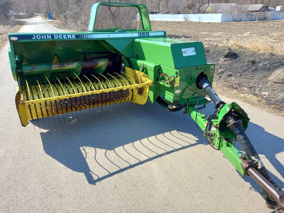 Balotiera John Deere model.359