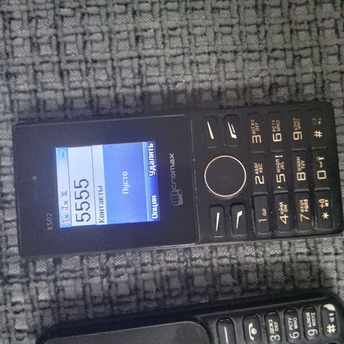 Продам 3 телефона