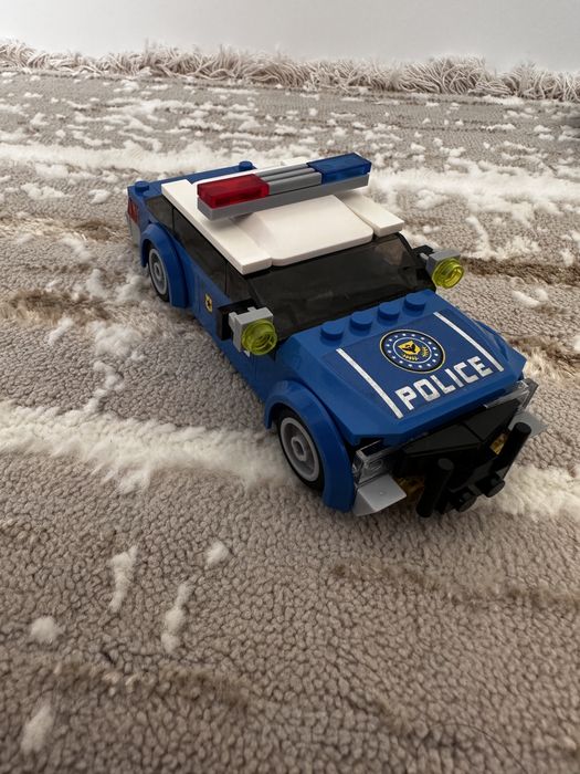 Продам конструктор бетмен