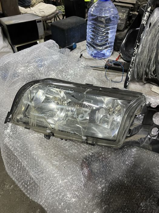 Фара левая Volvo S80