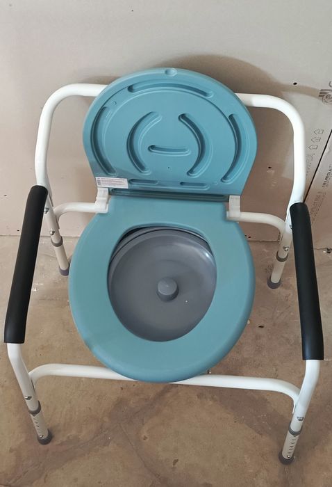 Продам кресло-туалет