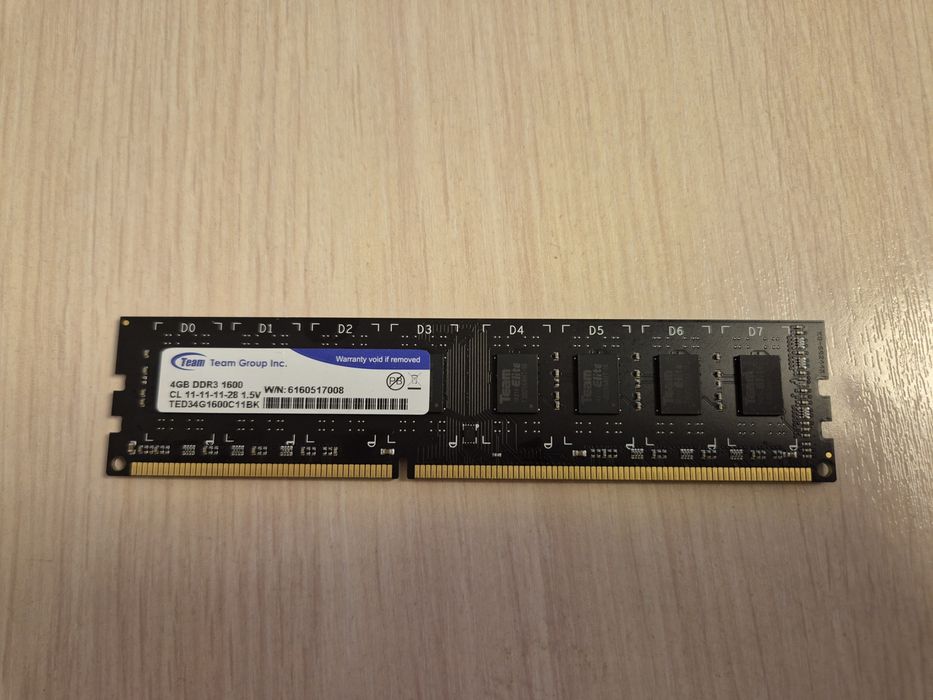 Продаются ОЗУ DDR3 и 4 и -3 штуки
