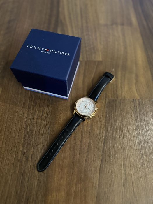 Дамски Часовник Tommy Hilfiger