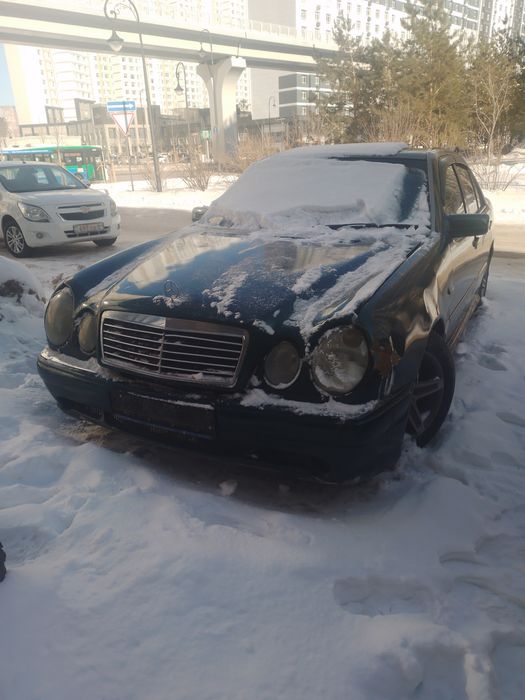 Мерседес бенз 2.3 1996