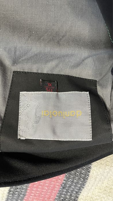 Продам куртку-ветровку