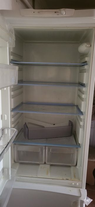 Отдам холодильник