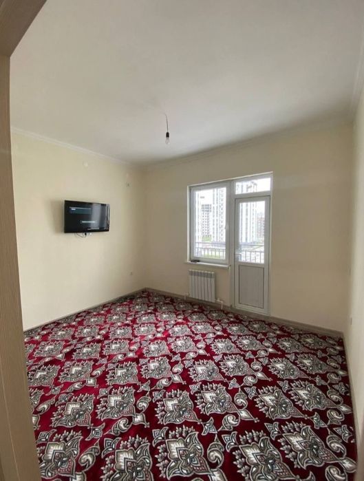 Qorasuv 2 161 dom 5- qavatida 2 xonali uy