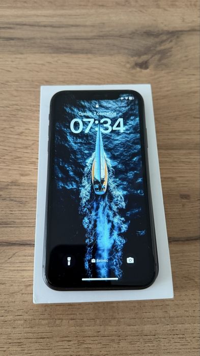 Iphone 11 в хорошем состоянии