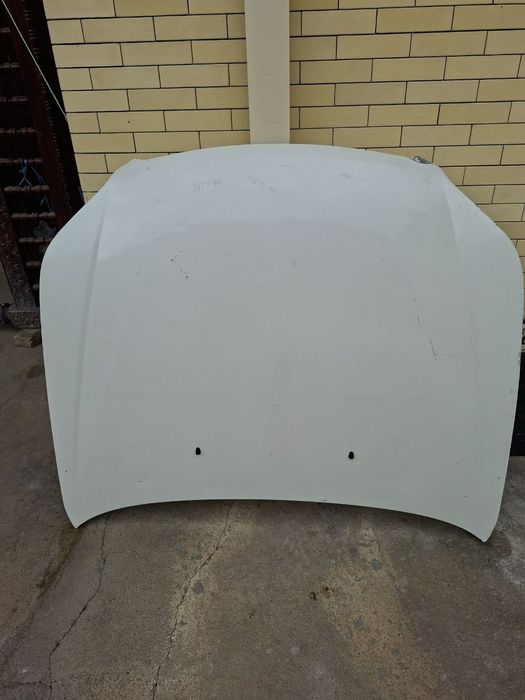 Капот и кирило Чап Томон эпикагики сотилади