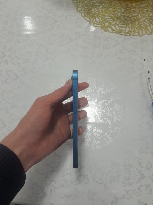 iPhone 13 blue в хорошом состаяание
