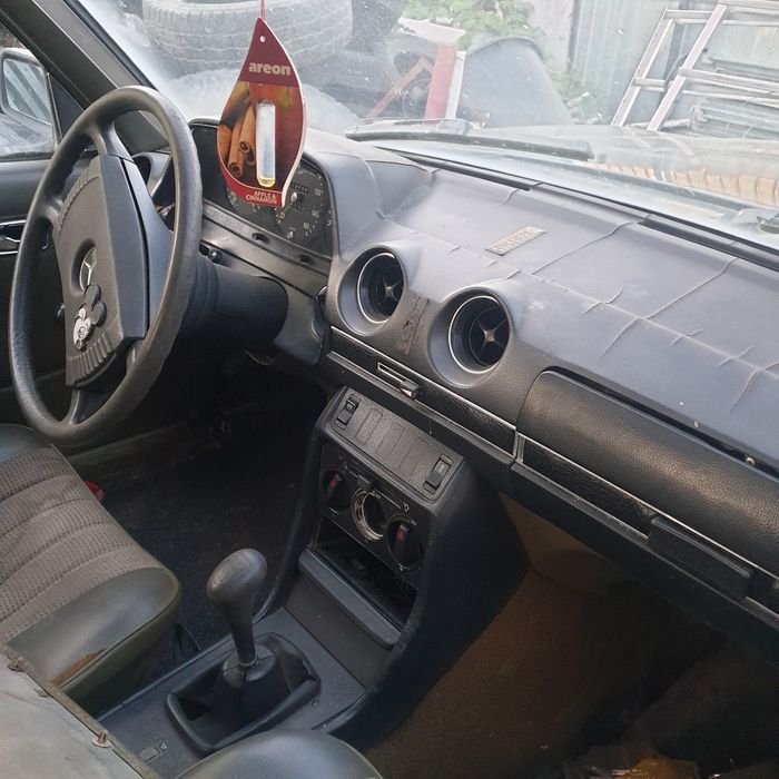 Vand sau dezmembrez  Mercedes Cobra