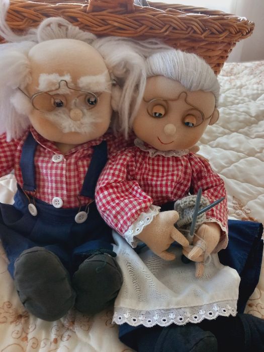 Vand mos si baba/papusi/marionete, simpatice