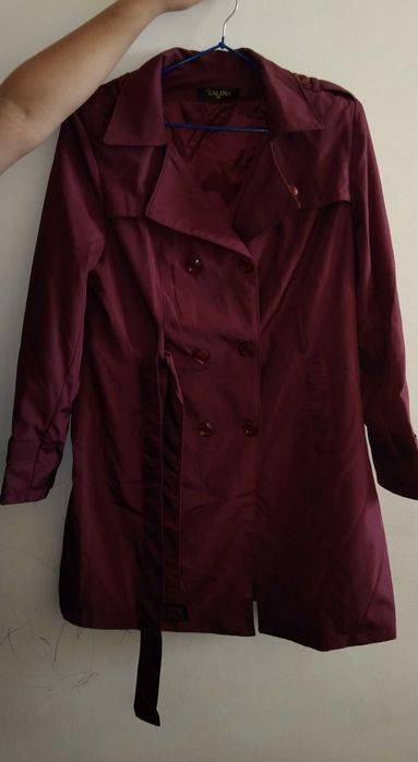 Плащ женский бардовый