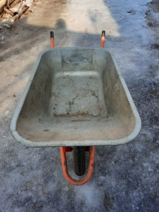 Продам тележку б.у в отличном состоянии