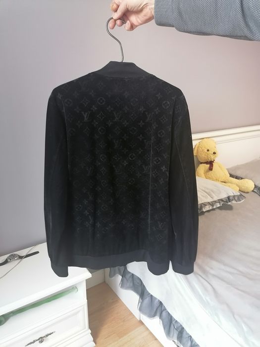 Мужская ковта на замке