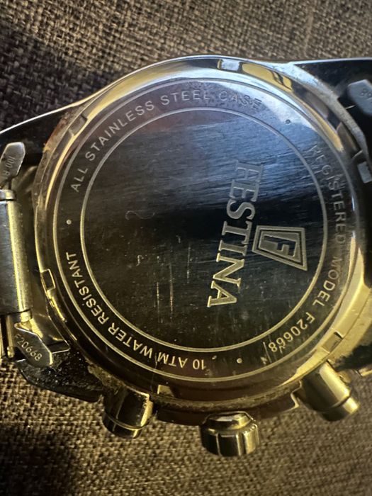 Продам часы Festina