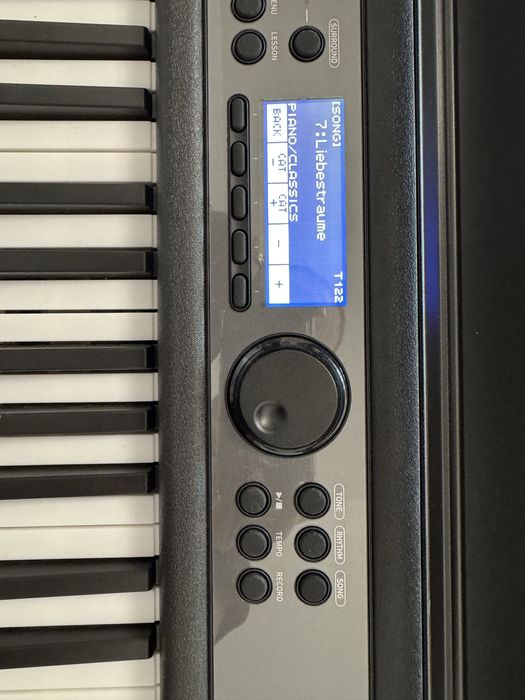 Pian digital Casio LK-S450