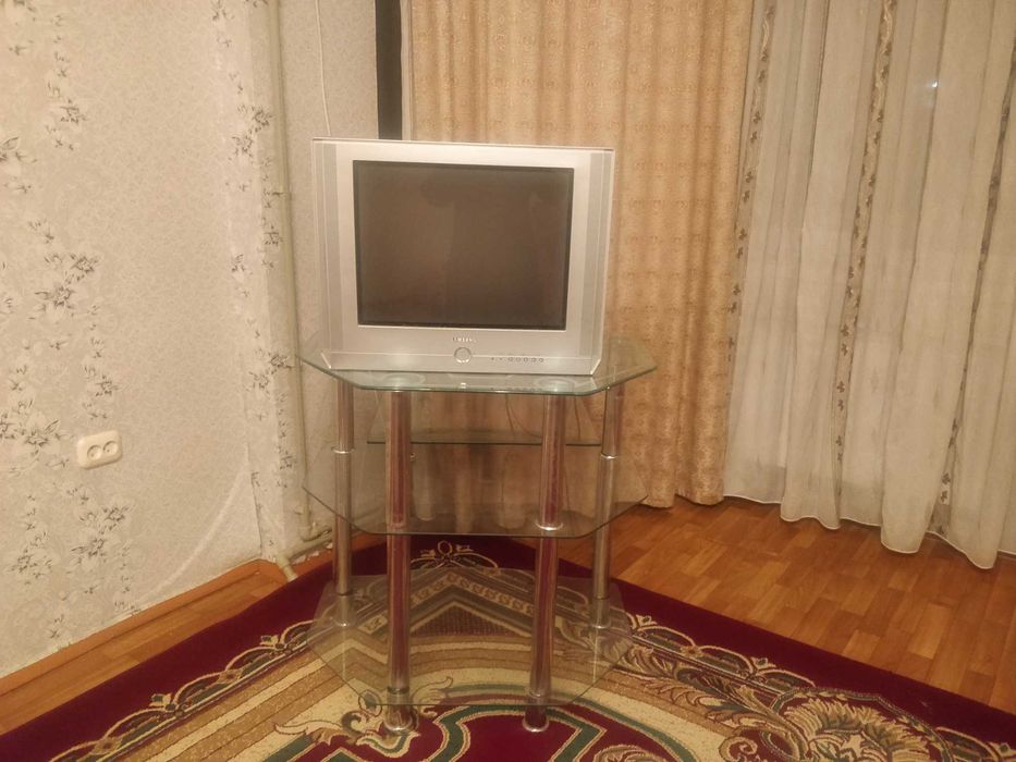 Подставка для телевизора стеклянная