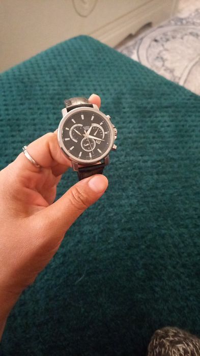 Casio часы рабочие нужно батарейку поменять!