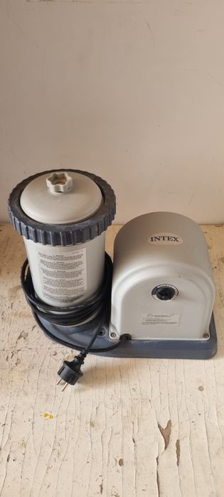 Фильтр-насос для бассейна Intex 1 500