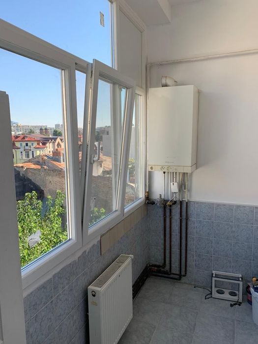 Apartament central cu 2 camere de inchiriat
