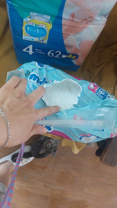 Подгузники. Памперсы. molfix. Pampers