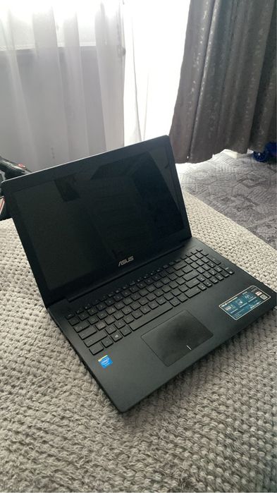 Laptop Asus X533M