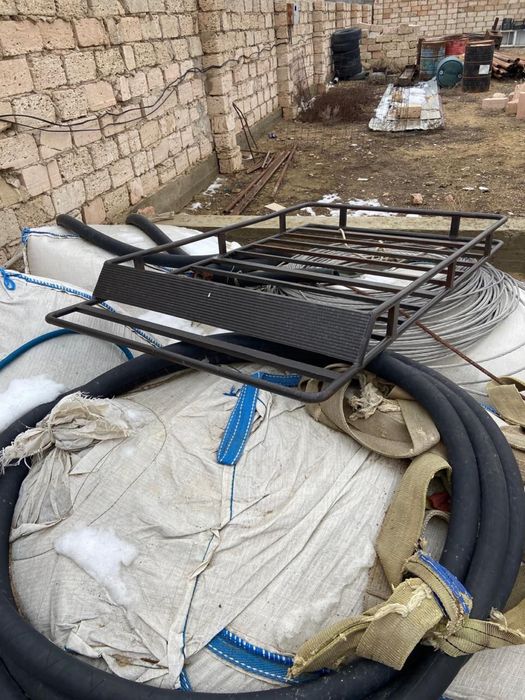 Багажник на машин