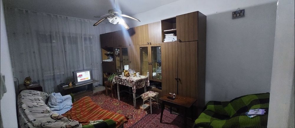 Продается квартира 3 комнатная 10 мкр возле 25 школы