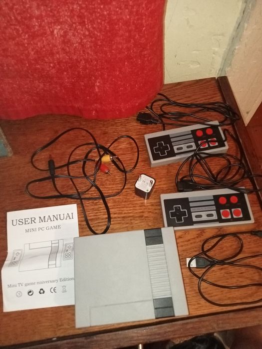 Продам игровую приставку