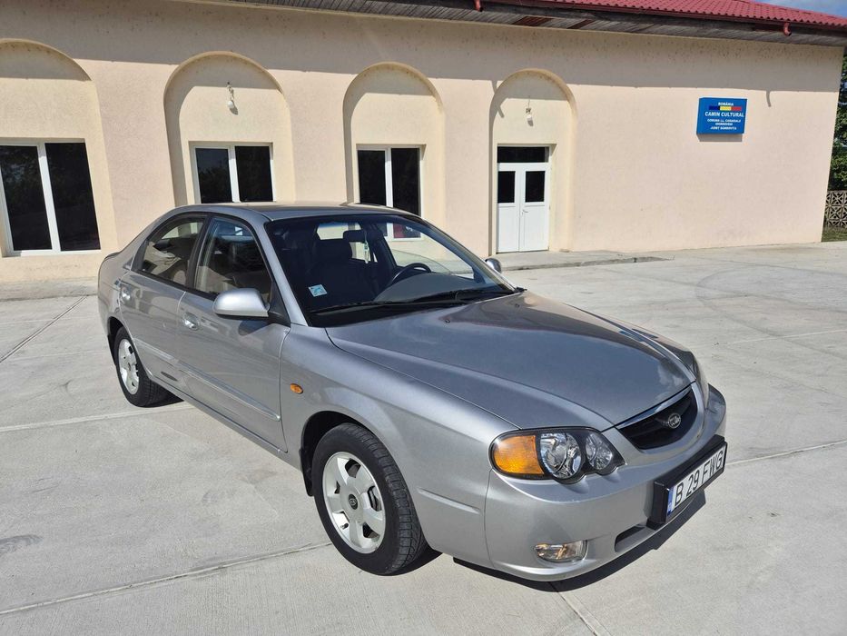 Vând KIA SHUMA II Berlina,70.000 KM,Vopsea Originală,Impecabilă,