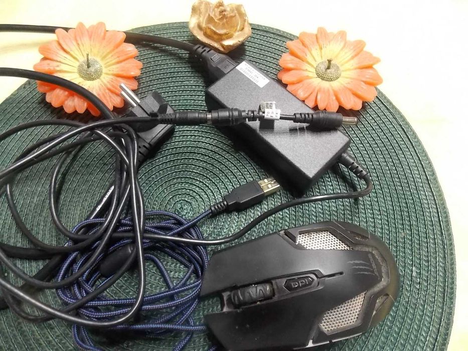 alimentator HP laptop nou + mouse - 100 lei