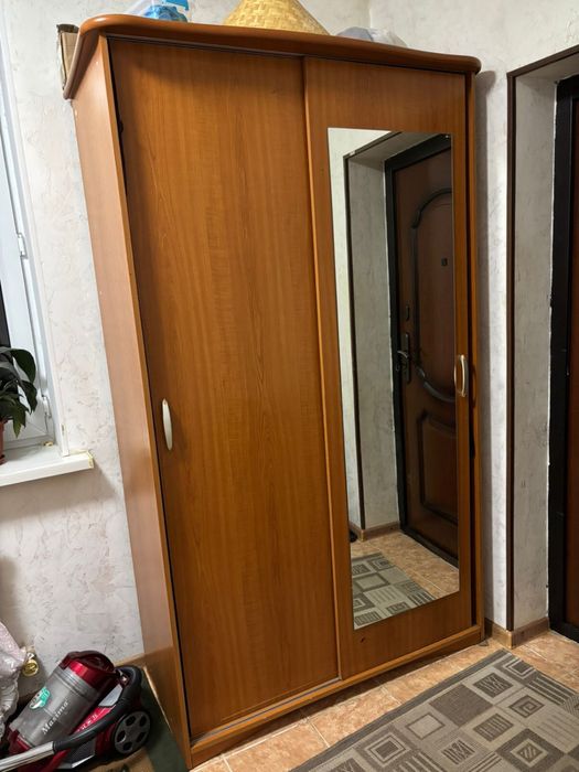 Шкаф для прихожей