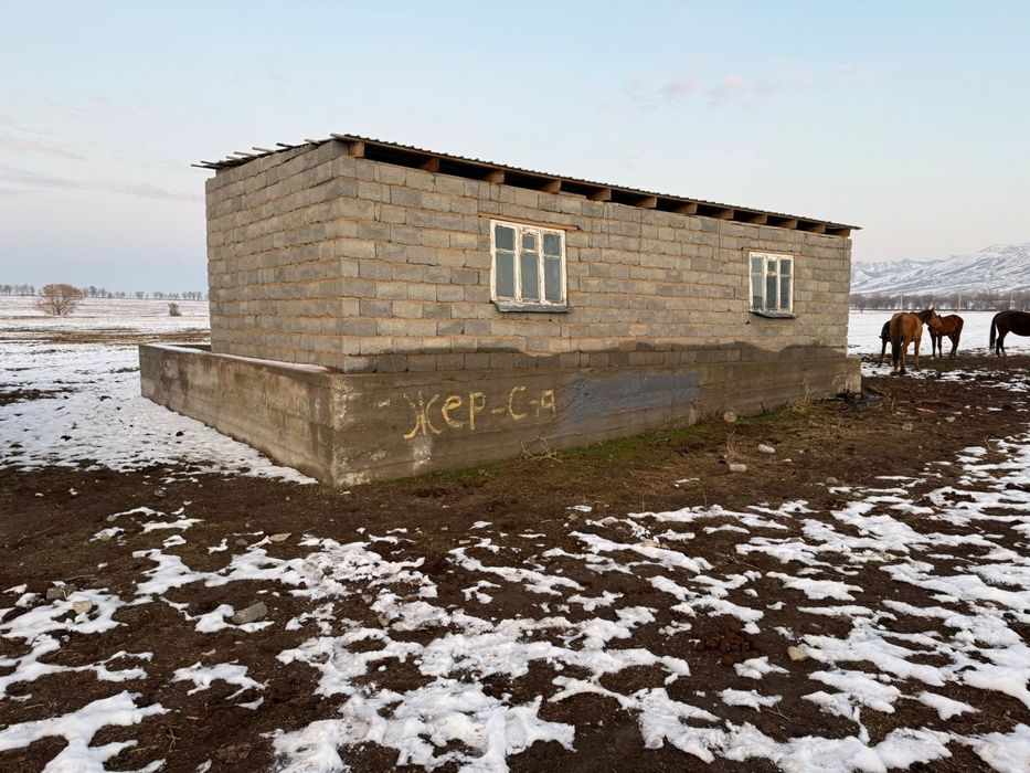 Срочно 15 сот. жер сатылады,