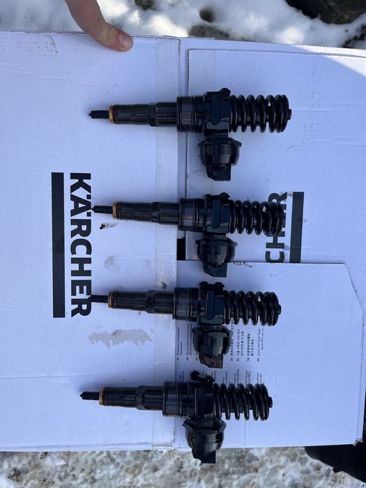 Injectoare golf 5 19 bkc bxe