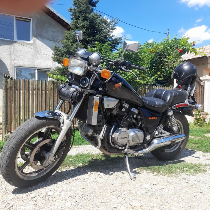 Honda magna VF 700
