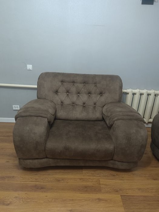 продам мягкий уголок за 100тысяч