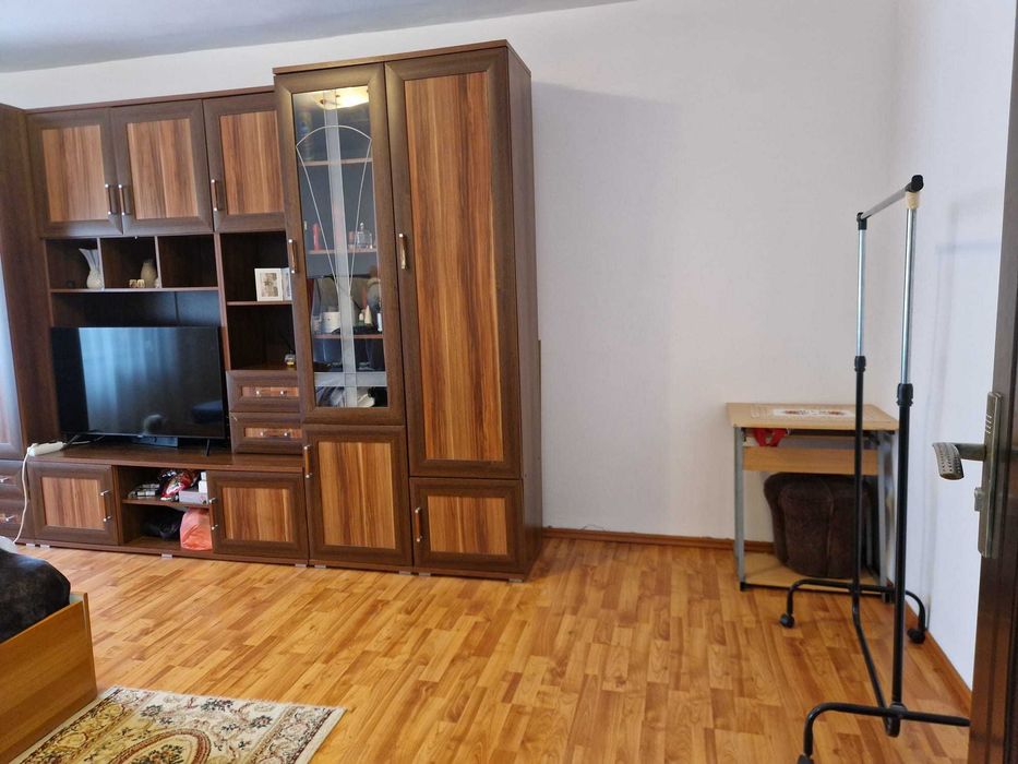 Garsoniera decomandata langa metrou Crangasi