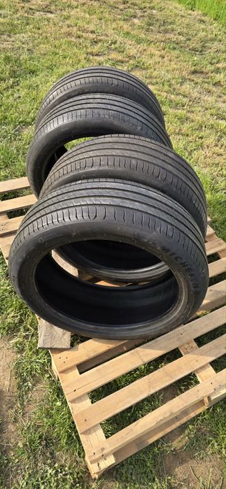 Michelin Primarcy  4   235 45 R20