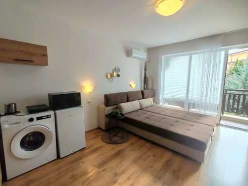 Продава се Едностаен апартамент в Свети Влас - 40 кв.м за 1313 €/кв.м - Снимка #2