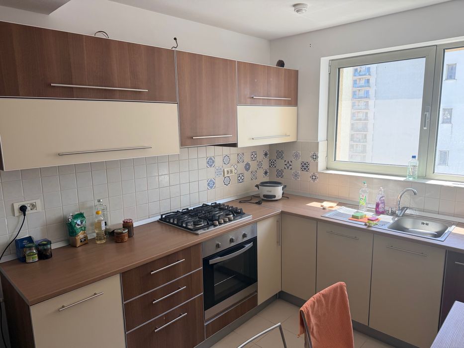 Vand mobila bucatarie si living