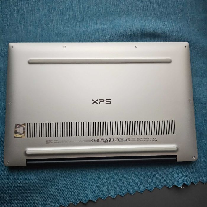 DELL XPS 13 9305 i5 11th gen