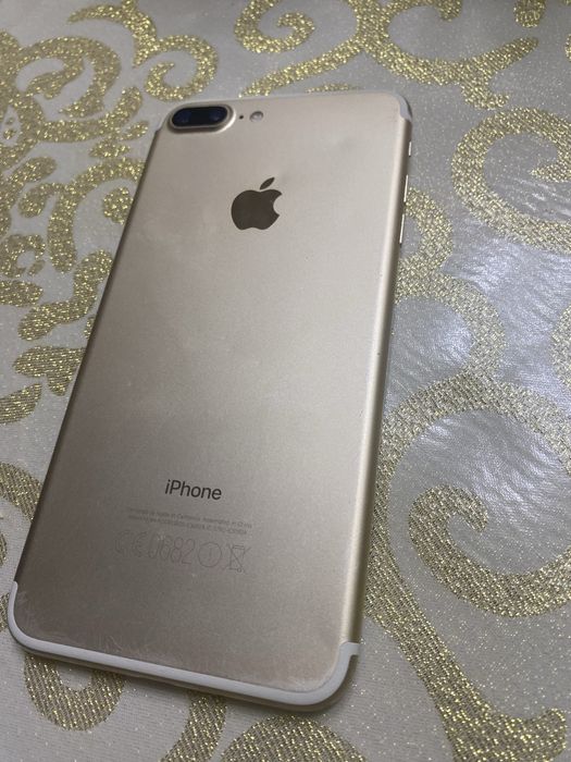 Продаю iPhone 7 Plus в хорошем состоянии