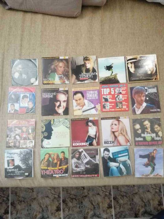 Продавам CD-та с гръцка музика
