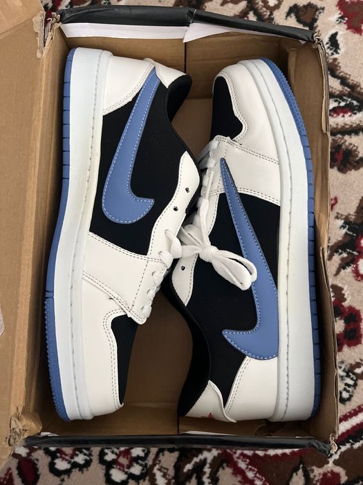 Кроссовки Nike 44 размера с коробкой