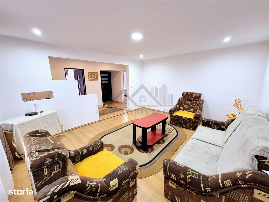 Casa de vanzare in Mirolava-Vorovesti