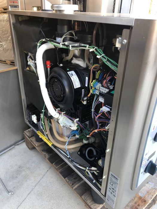 Конвектомат Rational 2017г. На 40 часа! Чисто нов!